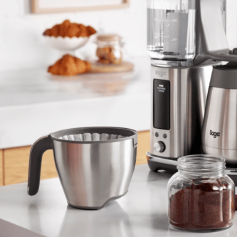 Lifestyle image of the Luxe Brewer Thermal