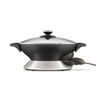 Side view of the Hot Wok's 14 inch diameter.