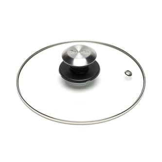 The Hot Wok Pro's tempered glass lid.